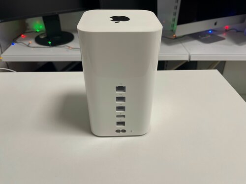 Изображение товара Apple AirPort Time Capsule 2 Tb (A1470) Ростест