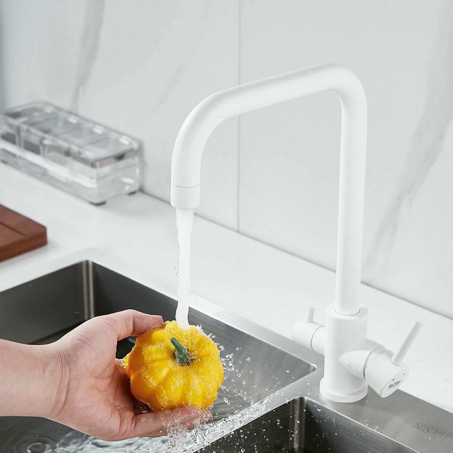 фото F118C Смеситель для кухни под фильтр из нержавеющей стали, белый