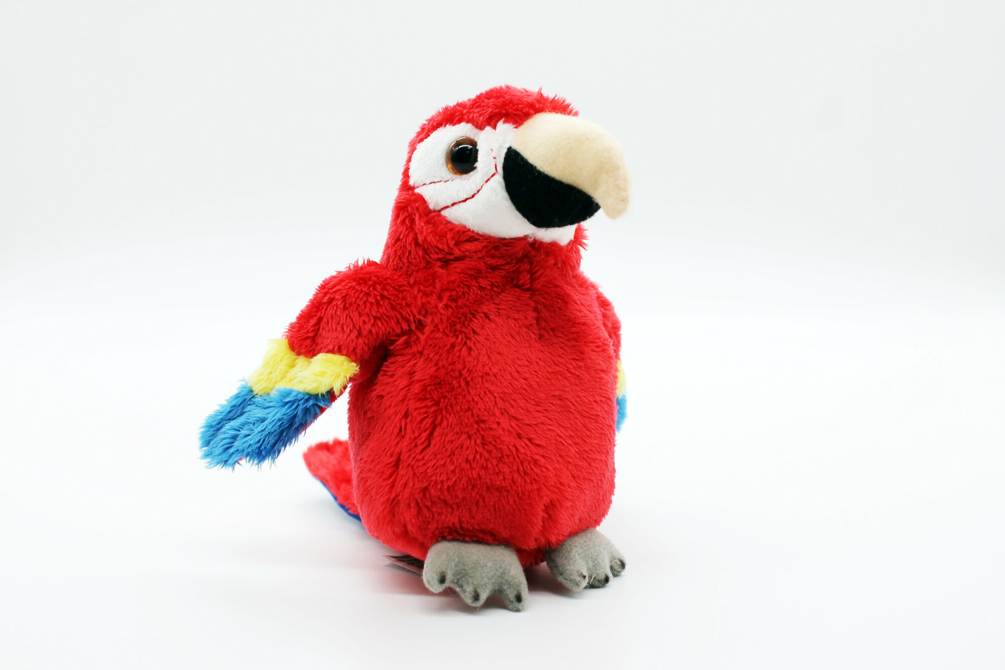 Мягкая игрушка LEOSCO Попугай Ара красный 15 см