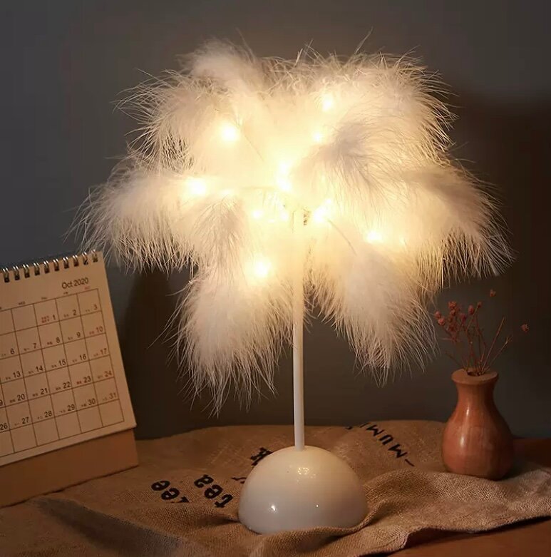 фото Настольная светодиодная лампа с белыми перьями маленькая