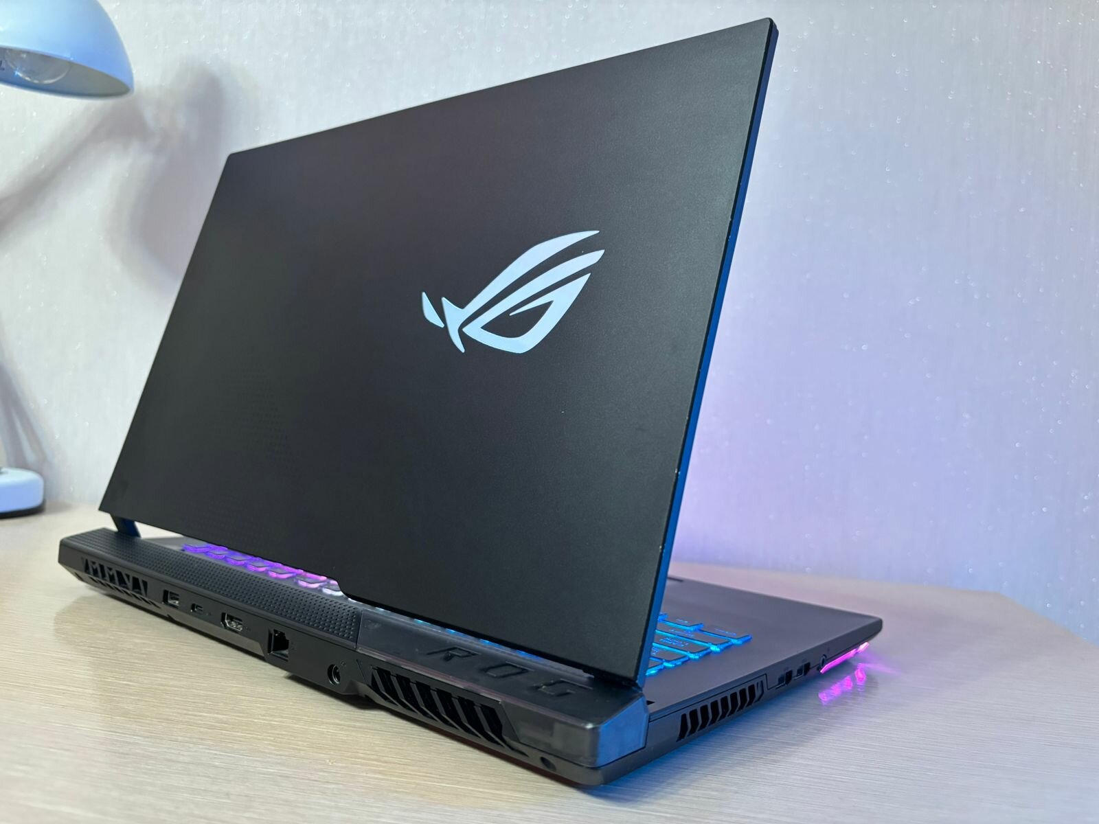 Элитный игровой ноутбук Asus ROG Strix Advantage