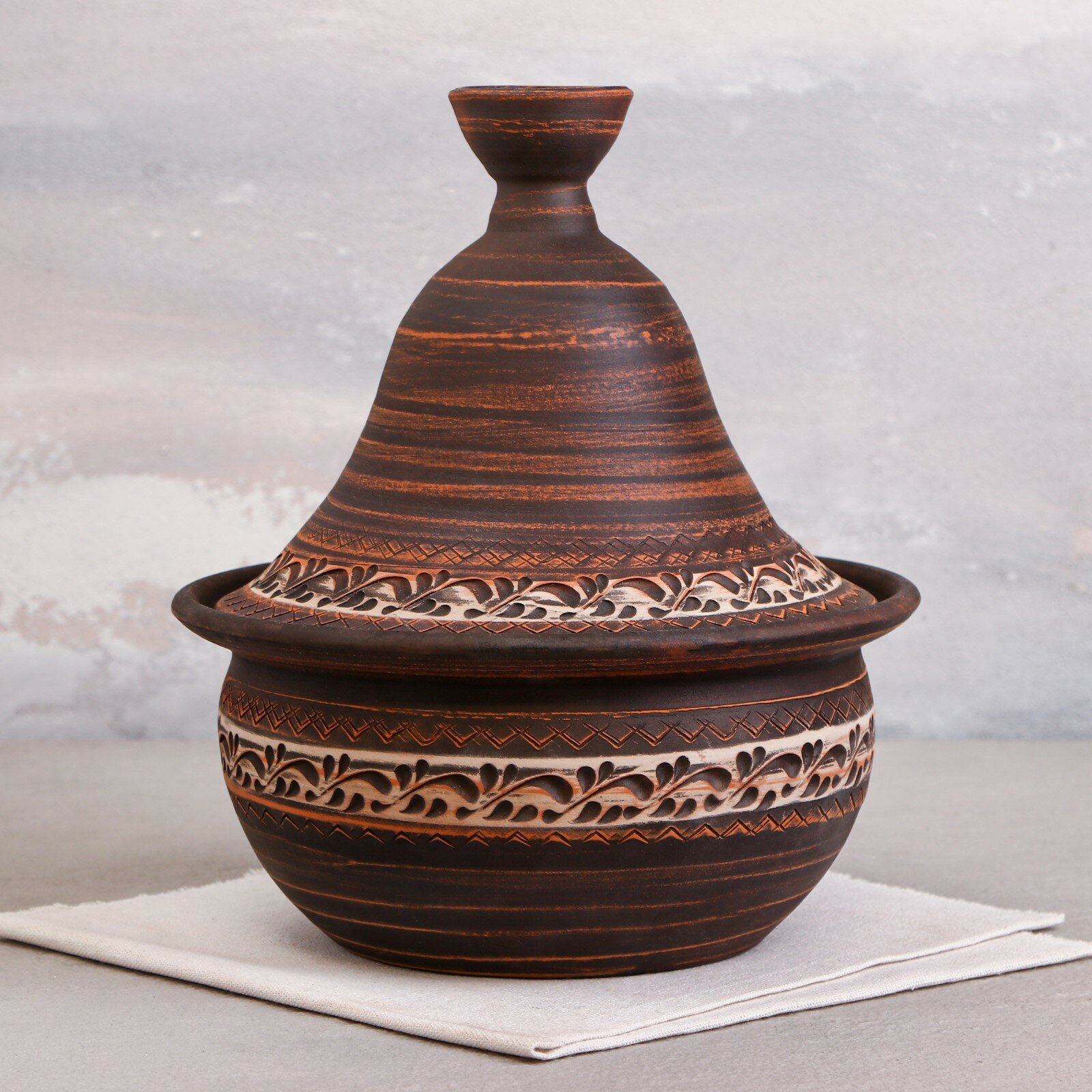 фото Тажин "Классический", гладкий, ангоб, красная глина, 2 л