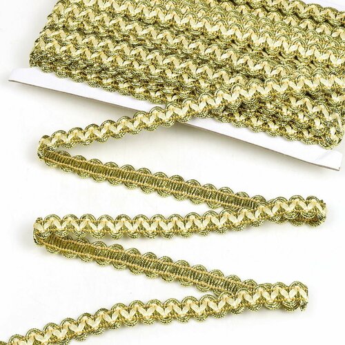 Тесьма отделочная металлизированная шир13 мм цв золото 137 метров 799₽