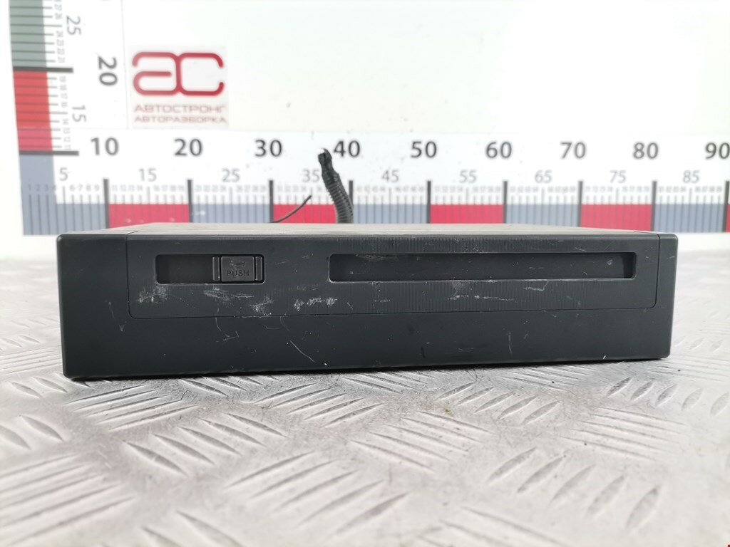 Чейнджер компакт дисков Lexus RX 2 (XU30) 8648113020 арт. 1702962