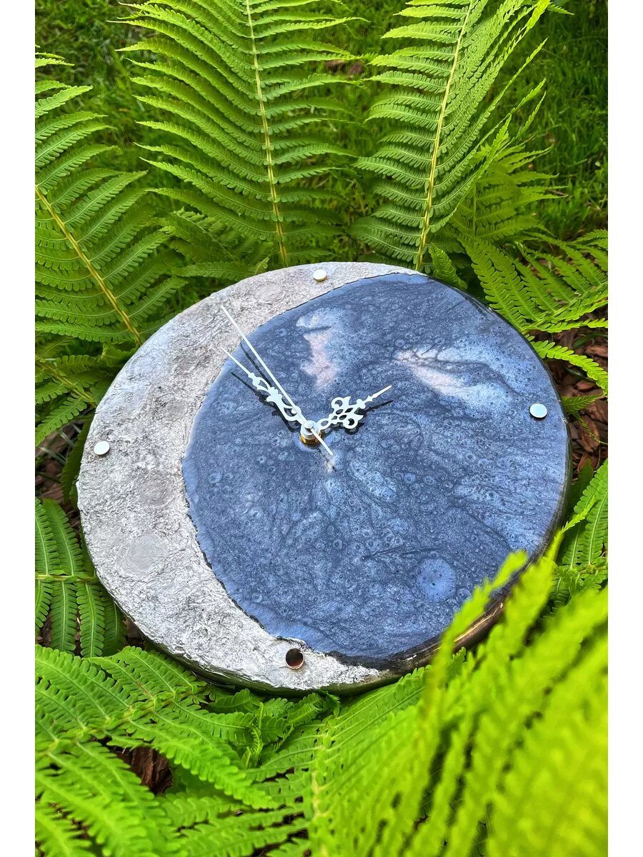 фото Часы механические настенные 30 см