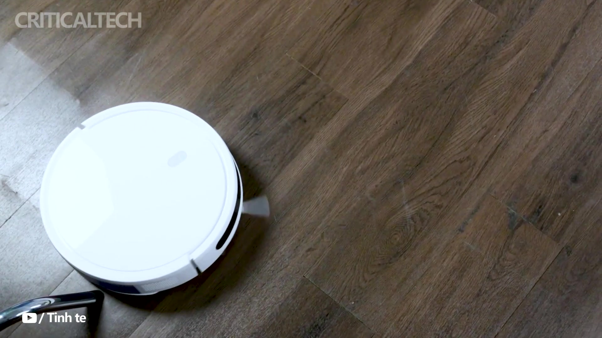 Робот-пылесос Xiaomi Robot Vacuum E10 EU, сухая и влажная уборка, 140 минут автономной работы, управление со смартфона — фото 1