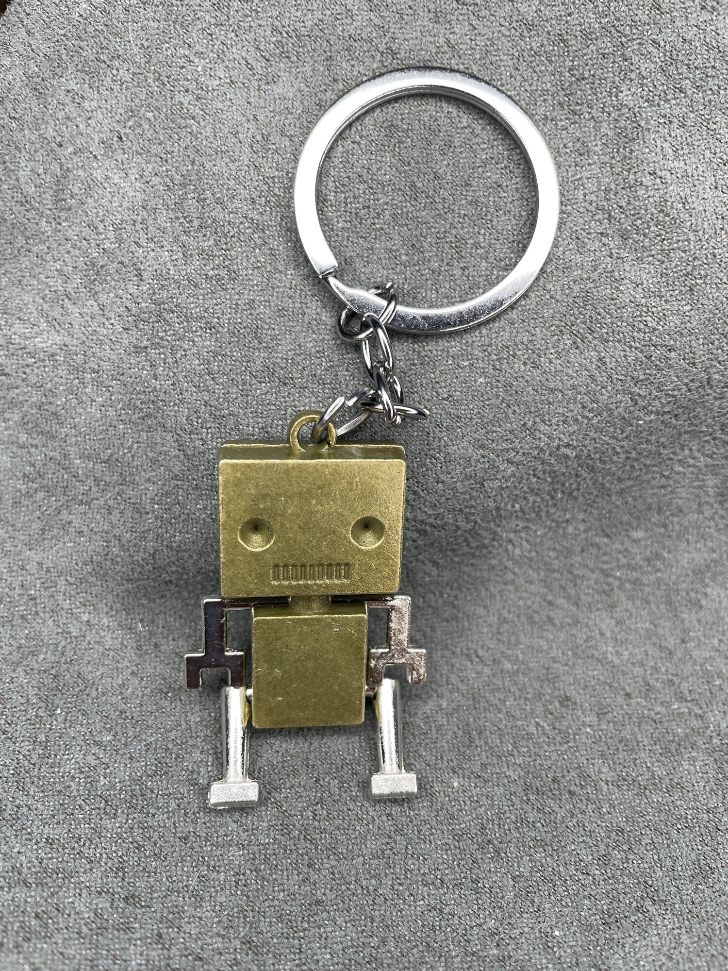 Брелок remove, золотистый — фото 1