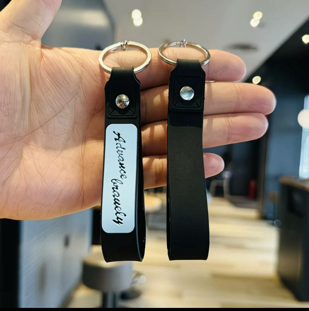 Брелок, голубой — фото 1