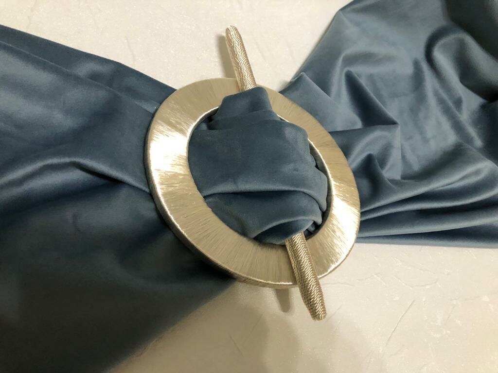 фото Подхват для шторы универсальный / прихват, держатель для занавески тканевый / золотисто-серый