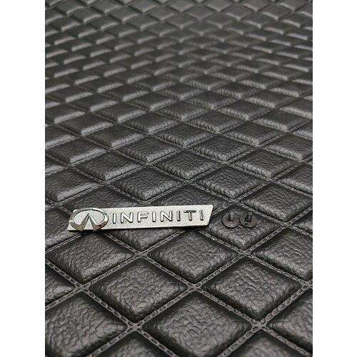 Авто лейбл Infiniti металлический фигурный