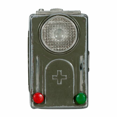 фото Тактческий фонарь swiss flashlight 4.5 v used нет бренда