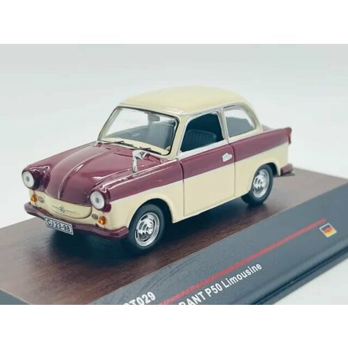 IST 029 Модель автомобиля Трабант Р50 1958г 1/43