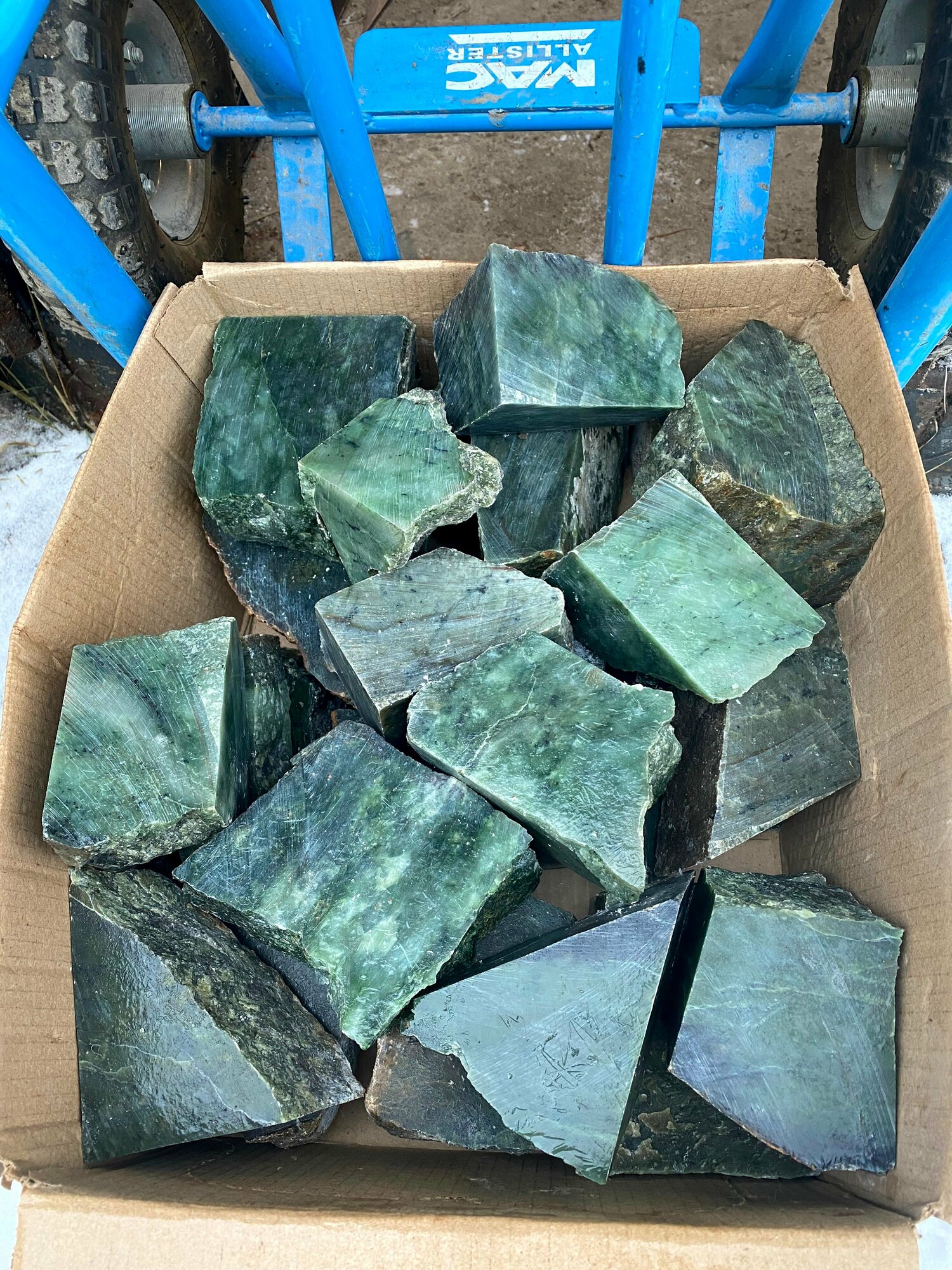 Нефрит - камень для бани и сауны 10 кг, фракция 8-10см - фотография № 11