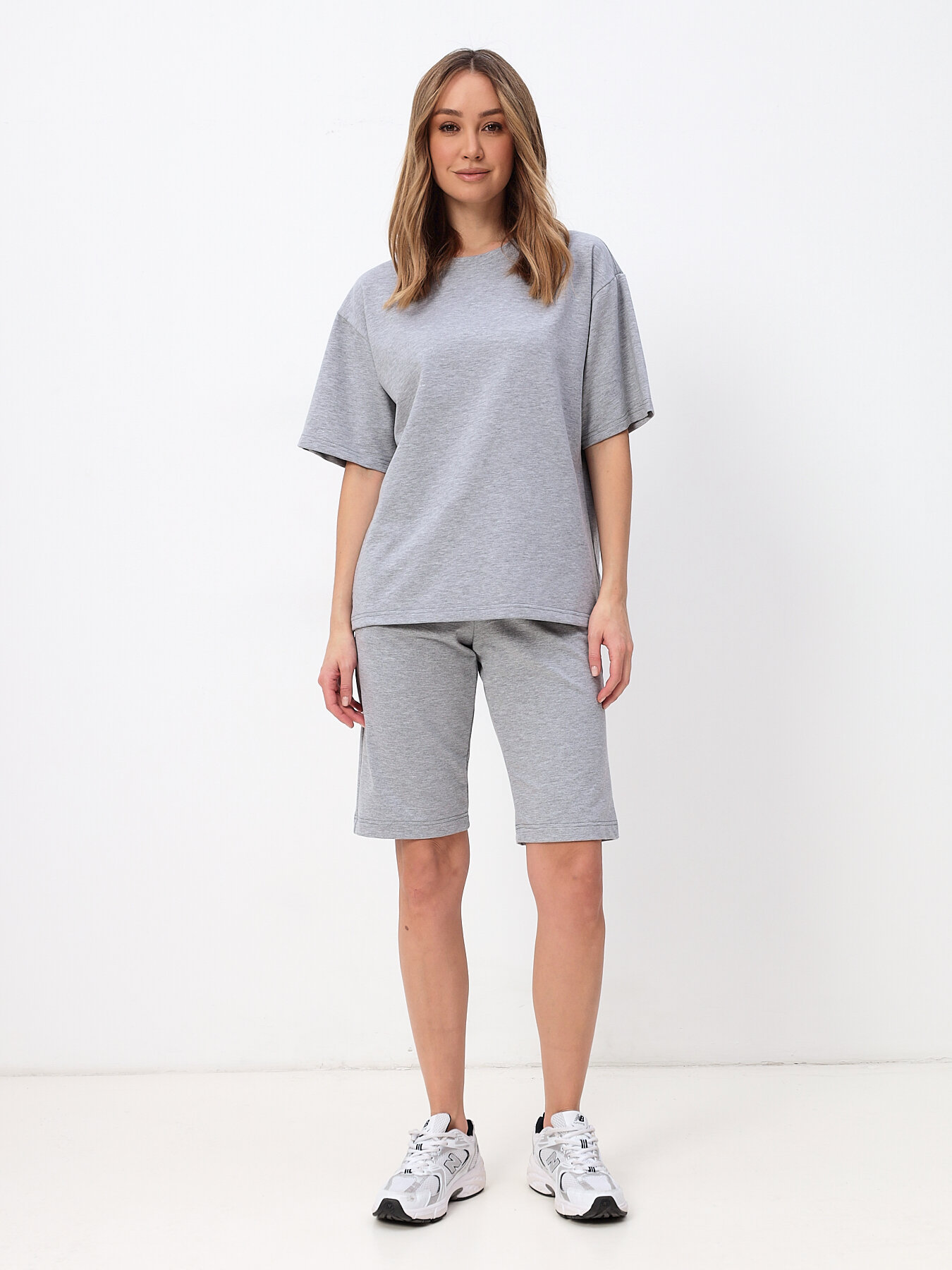 Футболка женская oversize, светло-серая MOM №1 — фото 1