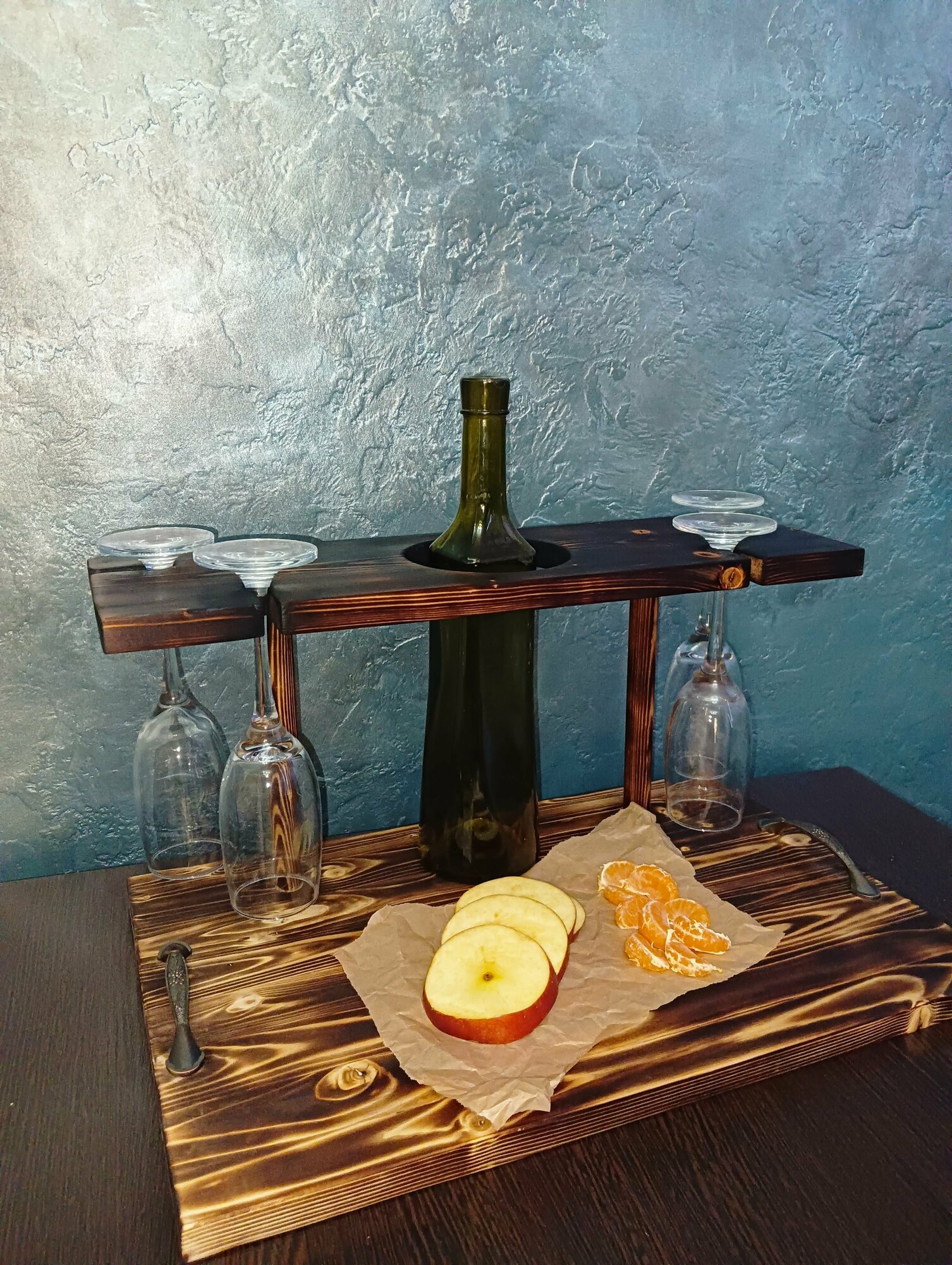 фото Винный столик