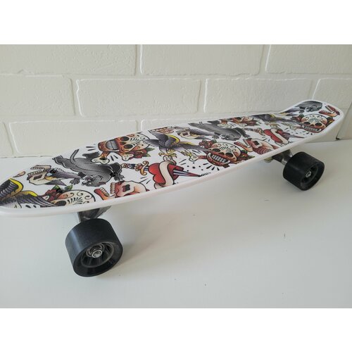 фото Пениборд для подростков скейтборд детский пениборд с каучуковыми колесами скейт 55 см нет бренда