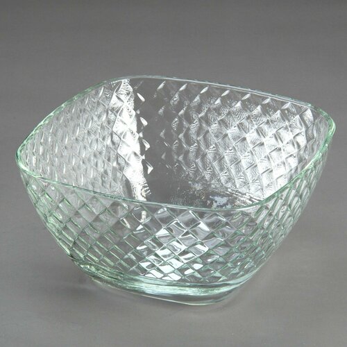 Салатник стеклянный квадратный 155см 455₽