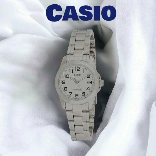 Наручные часы CASIO, серебряный