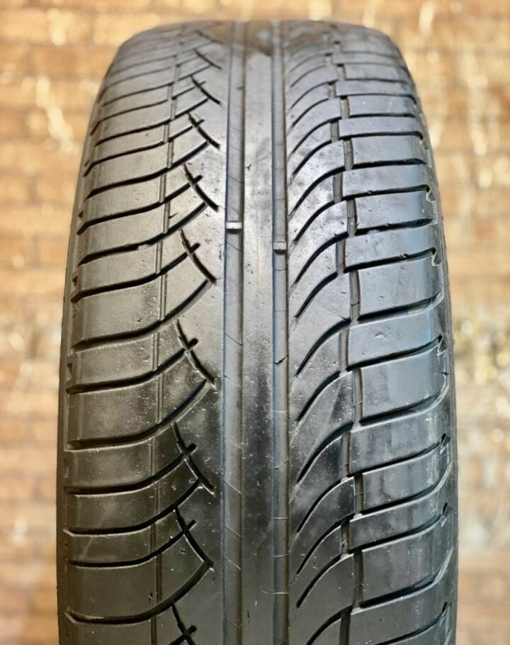 Michelin Latitude Diamaris 225/55 R18