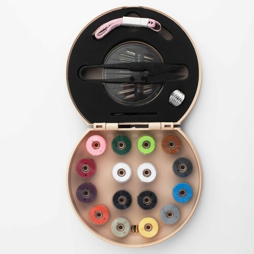 Набор для шитья и рукоделия 13х10 см 21 пр в футляре полиуретанметалл бежевый Thread 1490₽