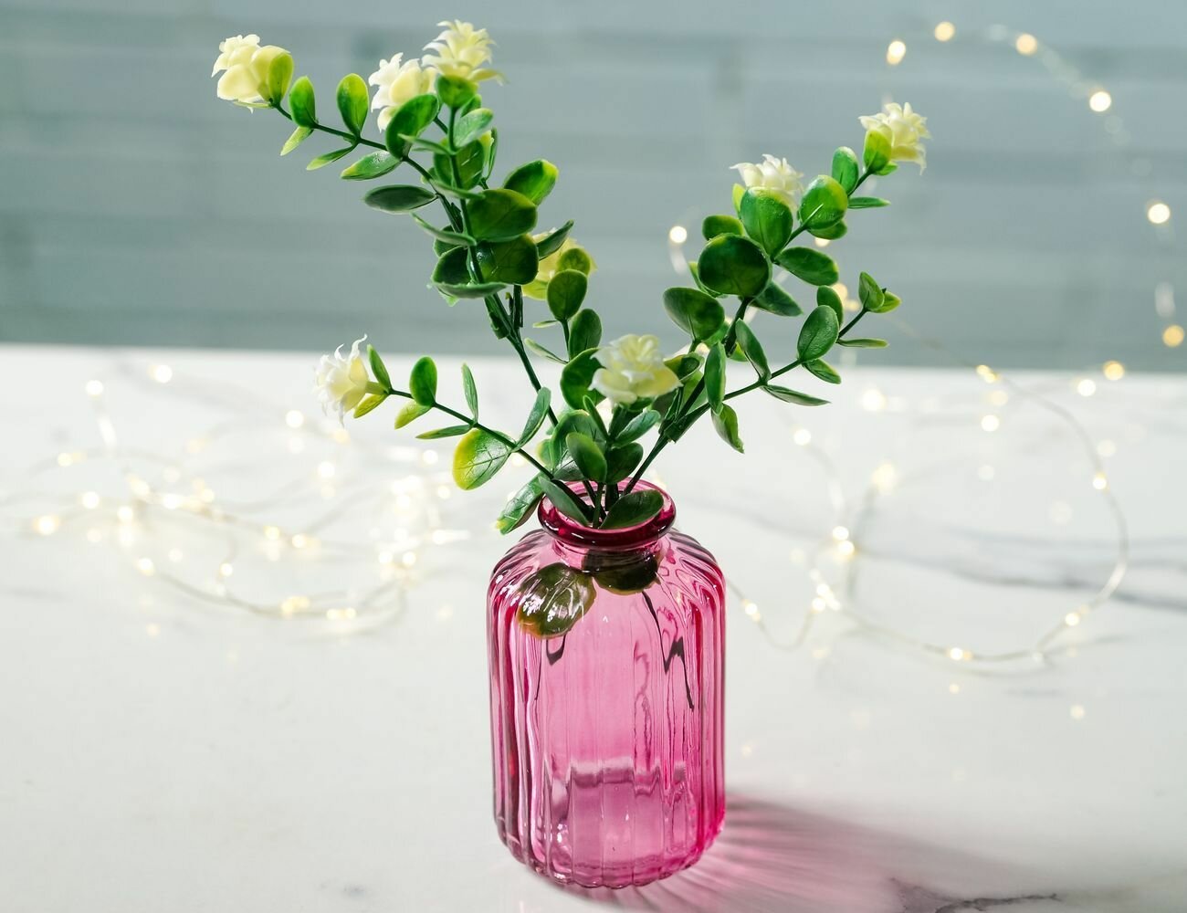 Стеклянная ваза-бутылка чайная роза светло-розовая 10 см Boltze 2019331-2