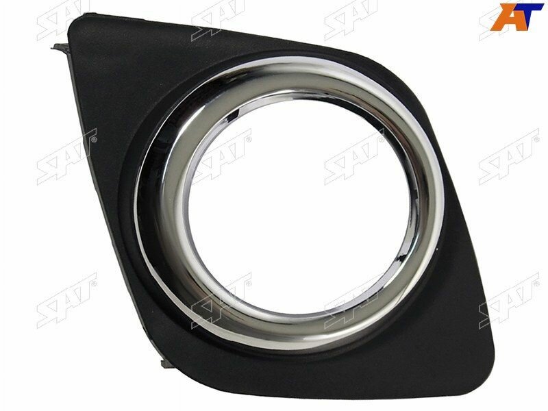 . SAT Оправа ПТФ для TOYOTA RAV 08-13 правая
