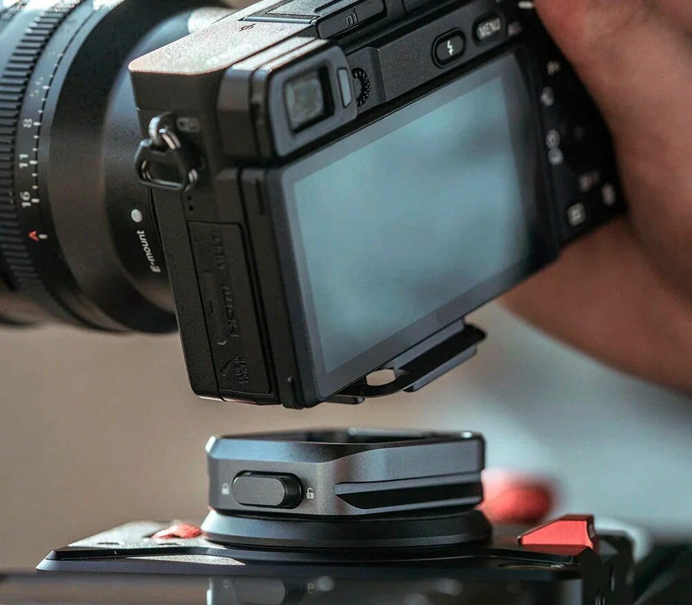 Крепление быстросъемное Pgytech, зажим Arca-Type для фотокамер и экшн-камер, P-CG-051 — фото 1