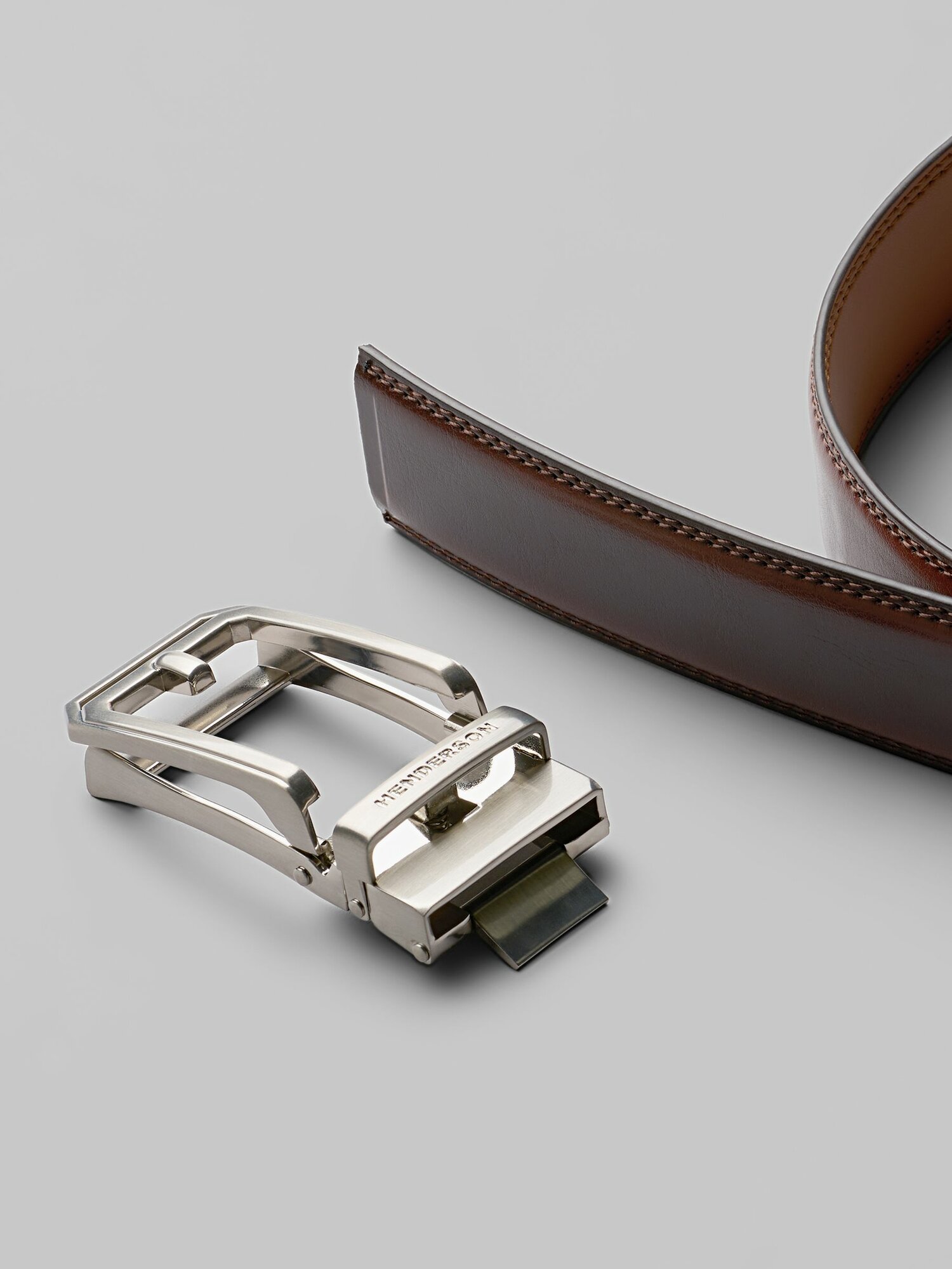 Ремень HENDERSON для мужчин, размер 135, коричневый — фото 1