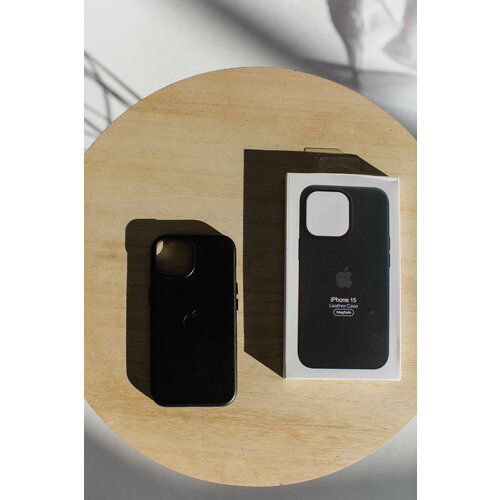 Чехол черный для IPhone 15 Leather Case с анимацией и функцией MagSafe