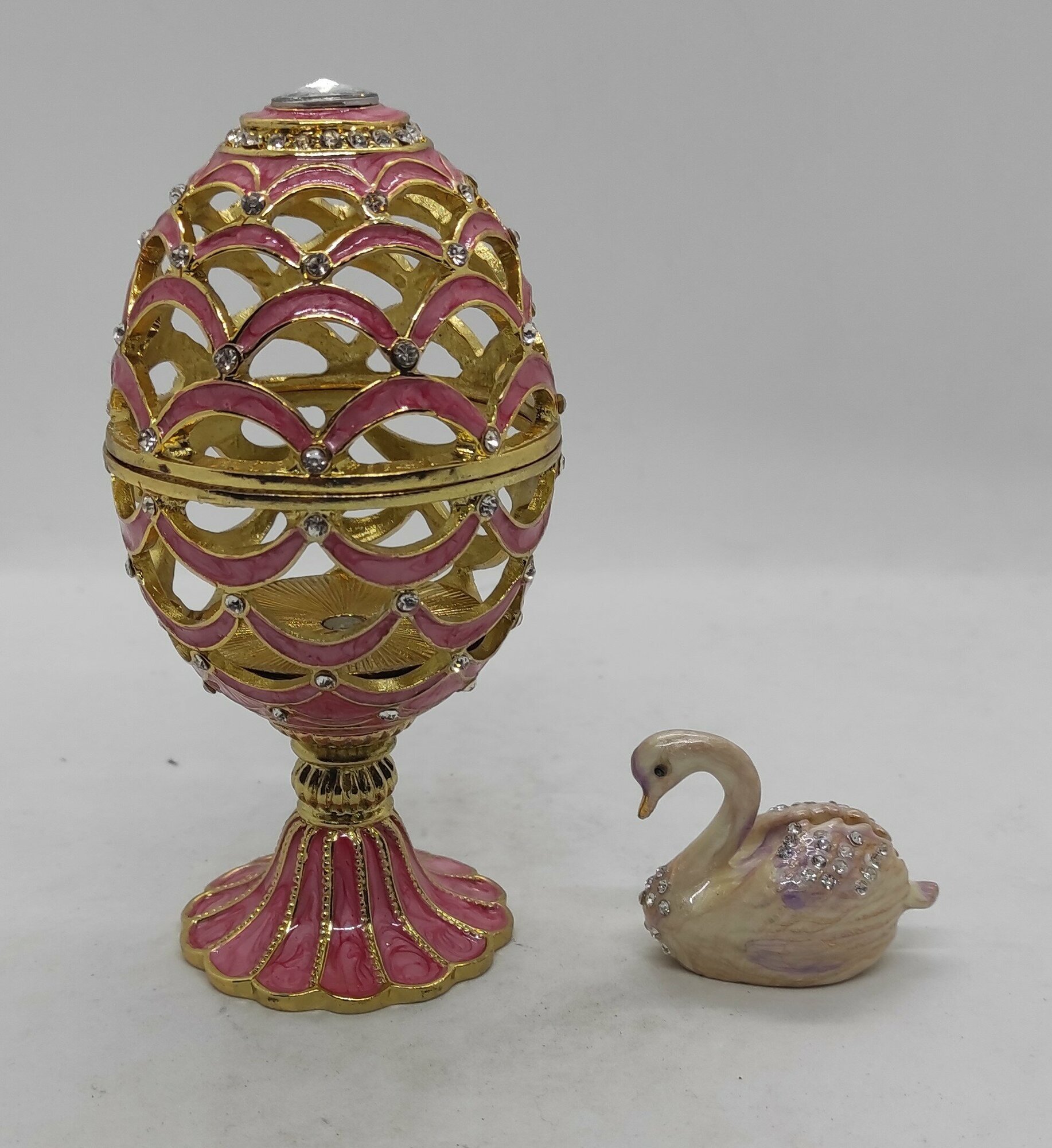 Яйцо Фаберже с лебедем ,5086 розовое