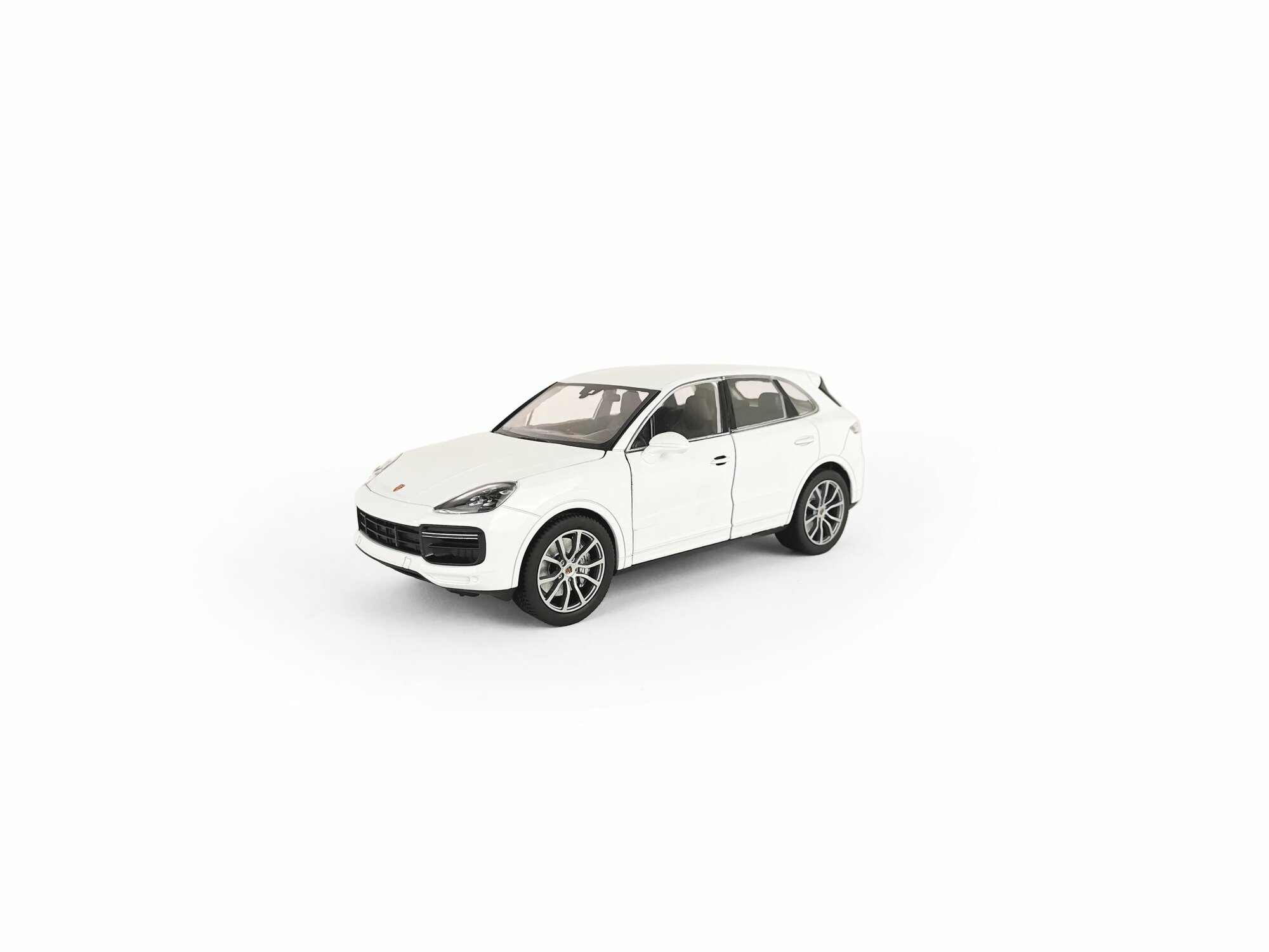 Машинка WELLY 1:24 Porsche Cayenne Turbo, белый