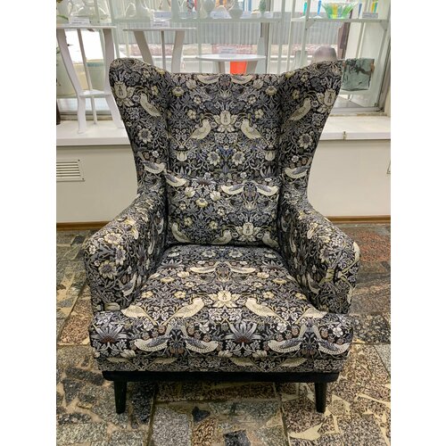 Кресло гобеленовое