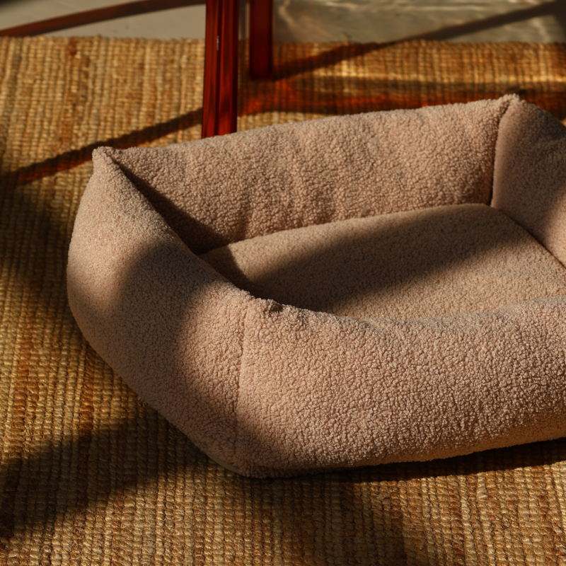 Лежанка с бортиками размер L 80х60х18 см ткань букле цвет бежевый