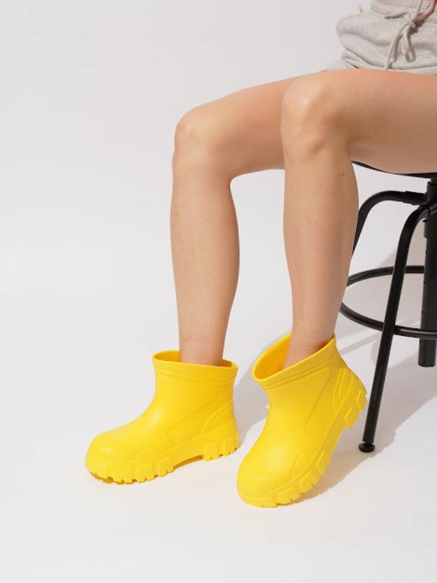 Полусапоги КОЛЕСНИК размер 39-40 желтый