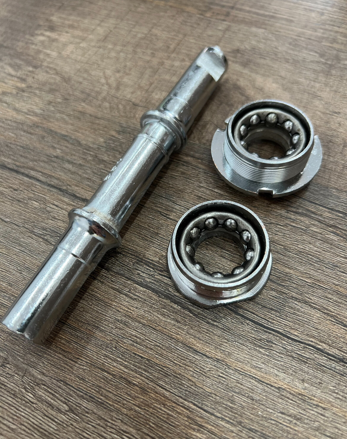 фото Каретка для велосипеда в сборе под клин Росс. стандарт