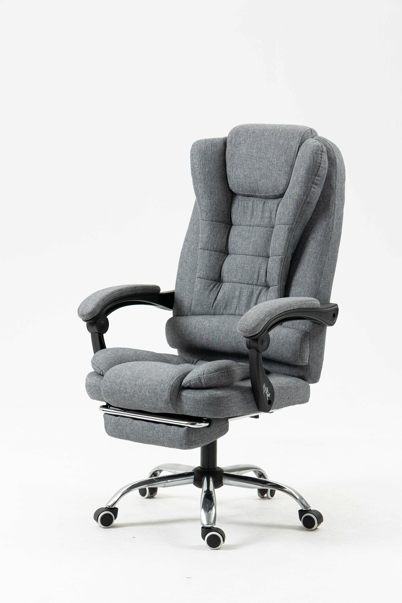 Компьютерное кресло офисное с подножкой тканевое