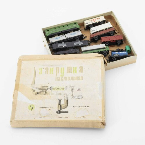 Набор железной дороги TT 12 мм паровоз тепловоз 12 вагонов блок питания рельсы 29900₽