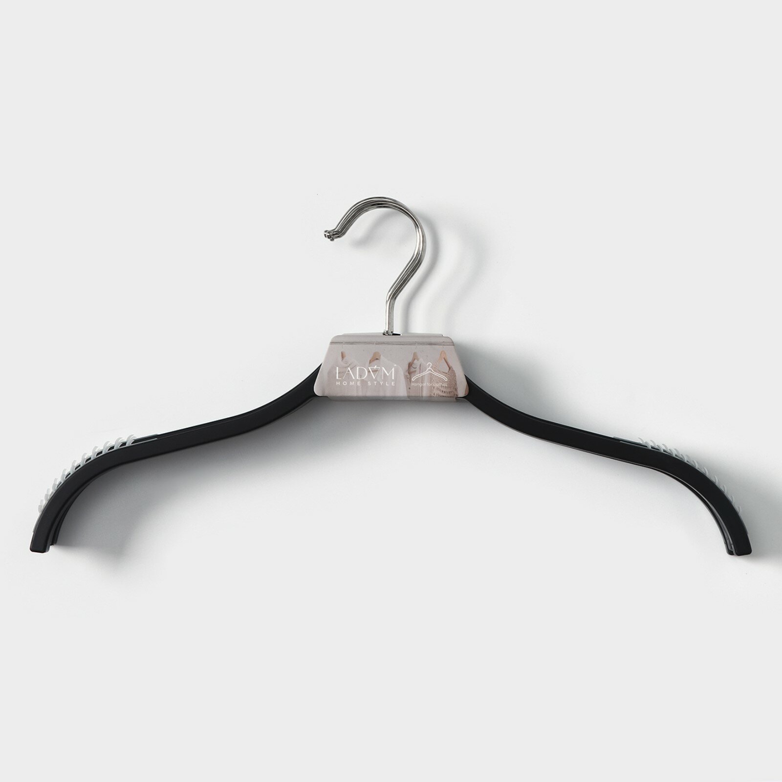 Вешалка LaDom, набор 3 шт, антискользящие силиконовые вставки, плечики для одежды, цвет черный