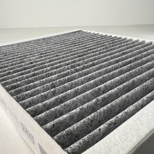 Фильтр салонный угольный Chevrolet Aveo II 11- Cruze 09- Opel Astra J 09- Insignia 08- Mokka 12- кросс-номер MANN CU 2442 620₽