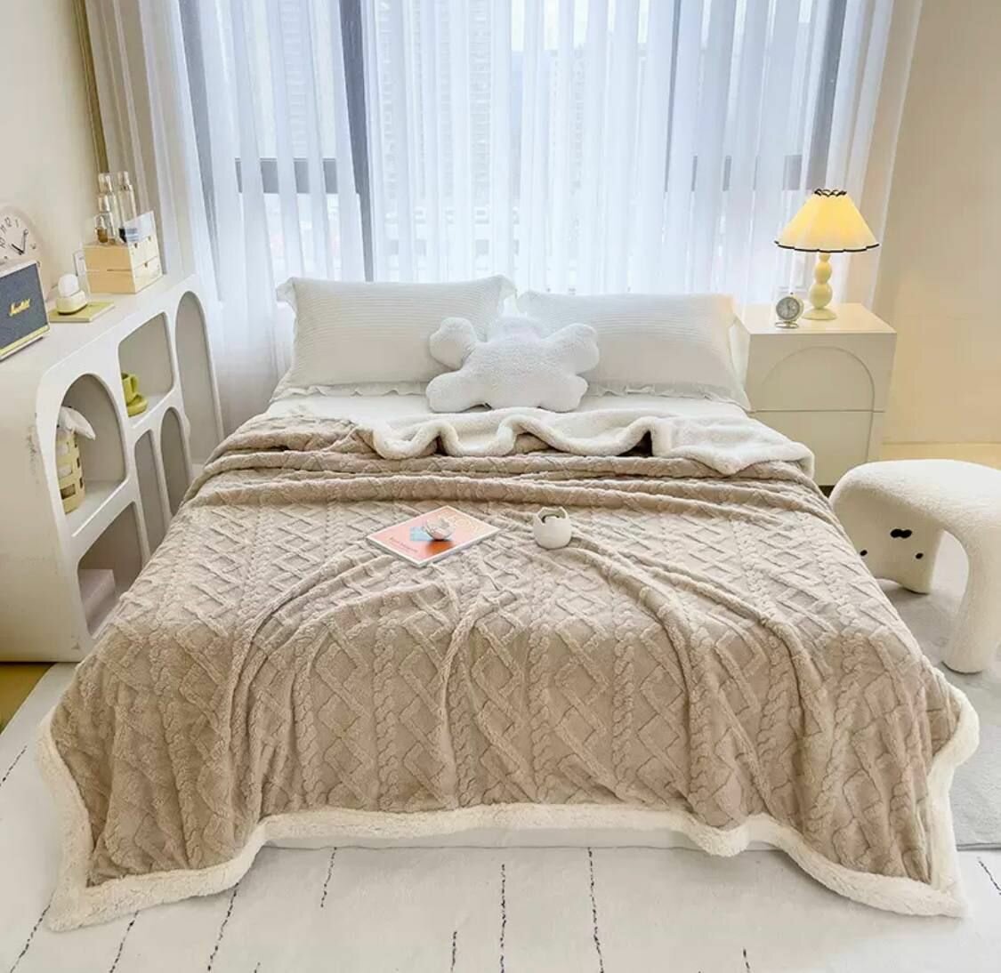 фото Плед 200x220 шерстяной теплый плюшевый из овечьей шерсти двухсторонний