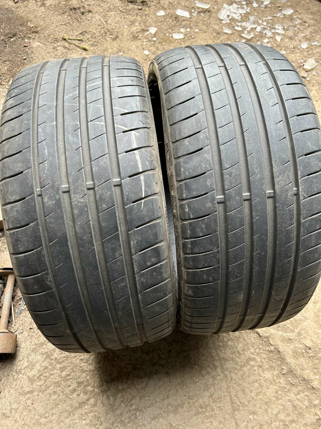 245/35 R19 93W Sunny NA305