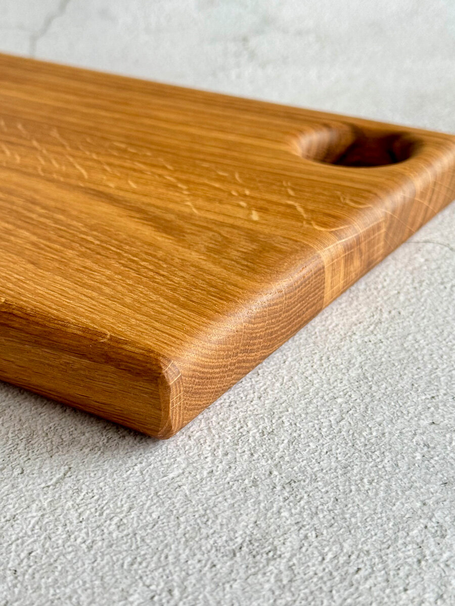 Картинки Набор деревянных разделочных досок из дуба 2 штуки 35*25 и 30*20 см