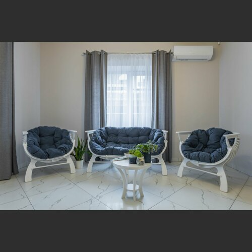 белый, синий, белый