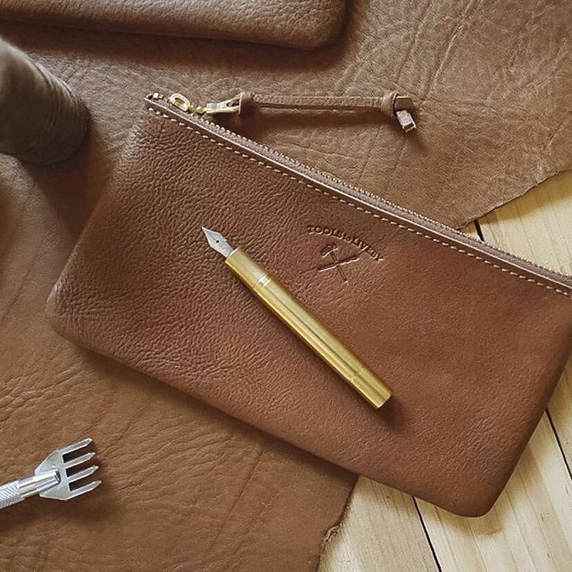 Case Brown M Пенал — фото 1