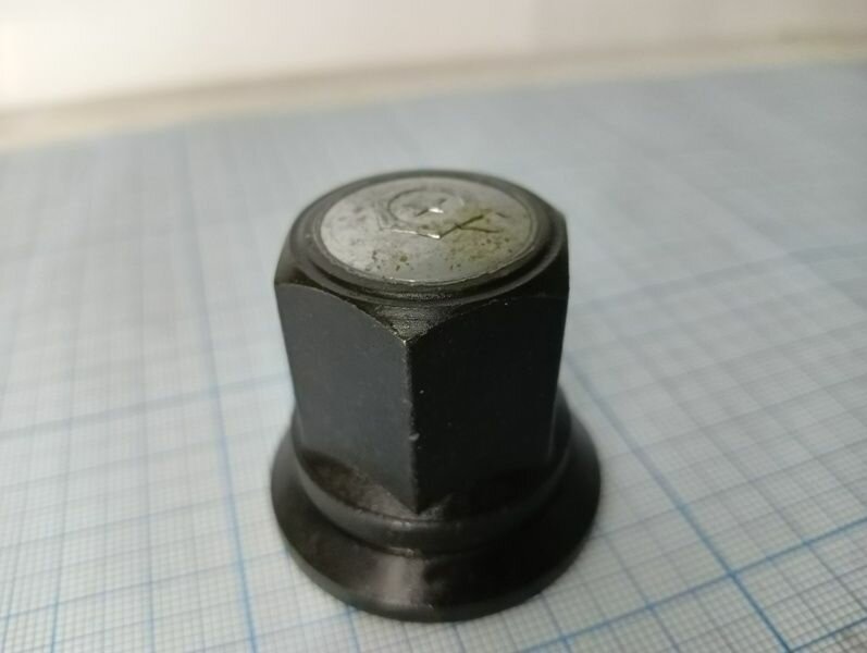 фото Гайка колеса М18*1,5*35 /Г-3302/ с п/шайба S27, черный фосфат/хром, Крепкий Орешек 3302-3101034