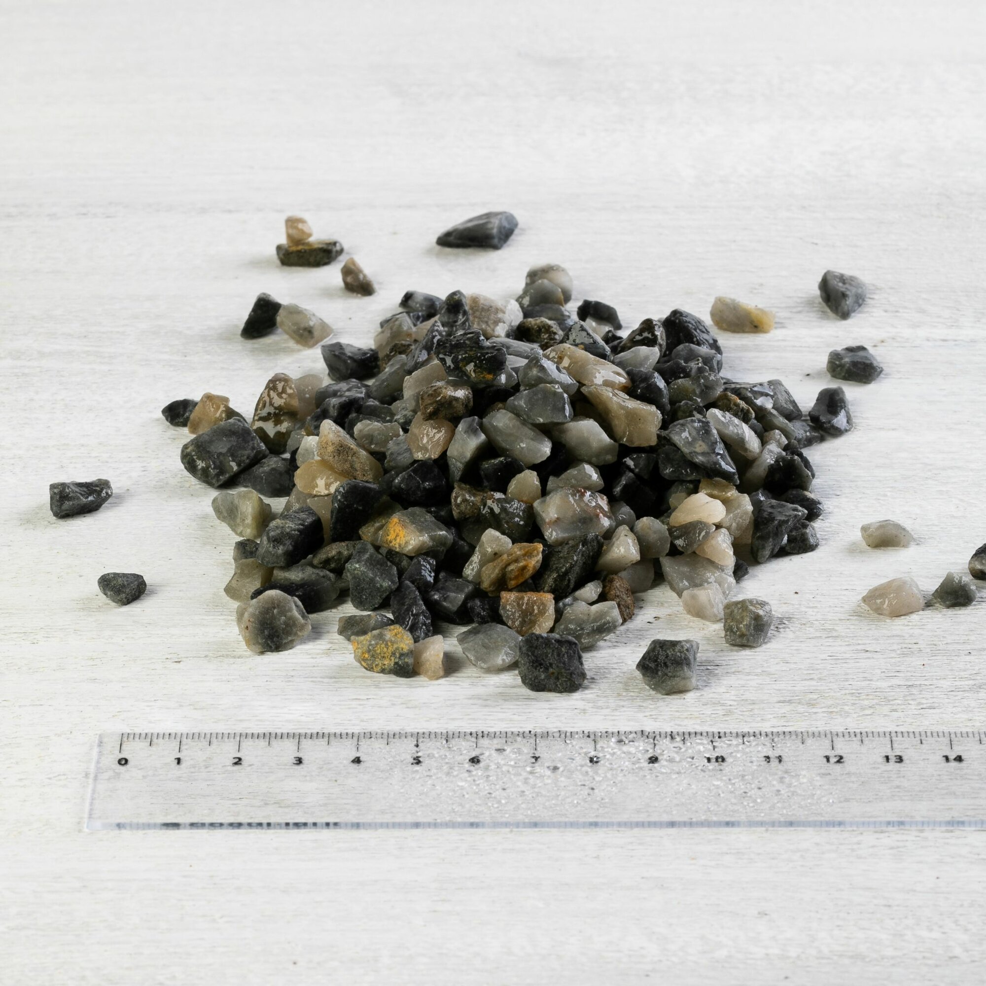 Натуральный камень Крошка кварц серый бобровский фр. 5-10 мм 5 кг (340). Декоративный грунт
