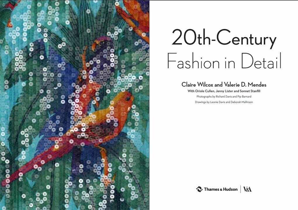 20th Century Fashion in Detail - фото №11