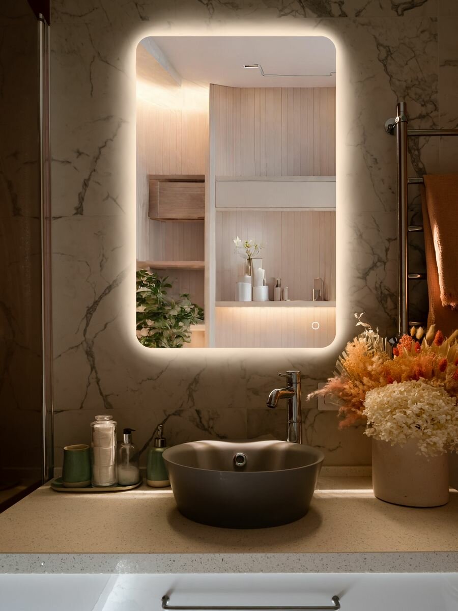 Зеркало для ванной с подсветкой 70 на 90 см.