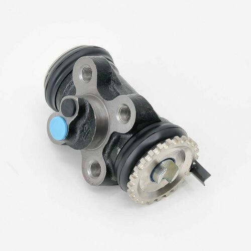 Рабочий тормозной цилиндр задний ISUZU FORWARD 46*50, диаметр 38, без прокачки правый, SINGYUNG