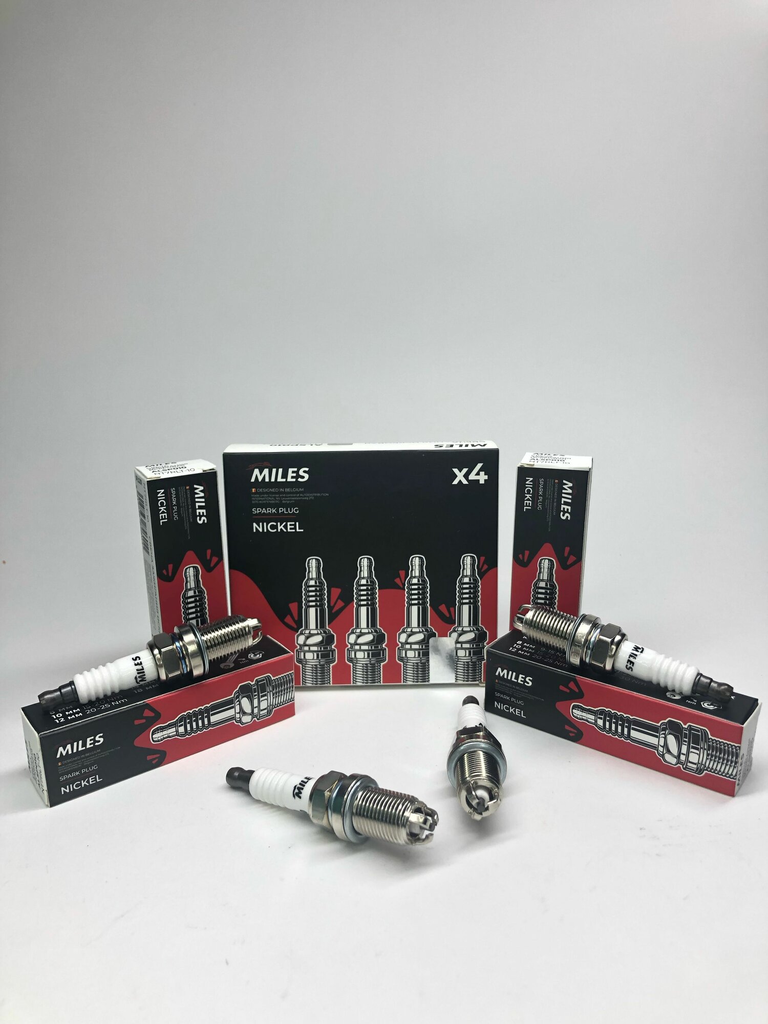 Свечи зажигания для BMW БМВ 1 3 5 X5 7 8 Z3 Alpina B3 Alpina B5 E30 E34 E36 E46 E39 E32 E38 E65 E83 E53 3 контакта бельгия М50 4 Штуки